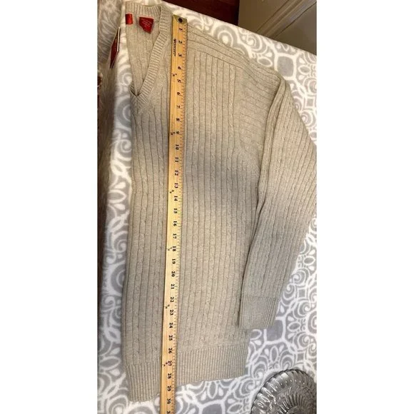 Izod 100% Cotton Beige V-Neck Cable Knit Sweater, NWT, Mens XL, $65 Retail - Picture 13 of 14